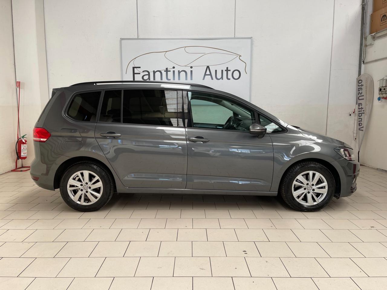 Volkswagen Touran Volkswagen Touran Business 2.0 TDI 7p dsg-Ok Neopatentat-LEGGI SOTTO
