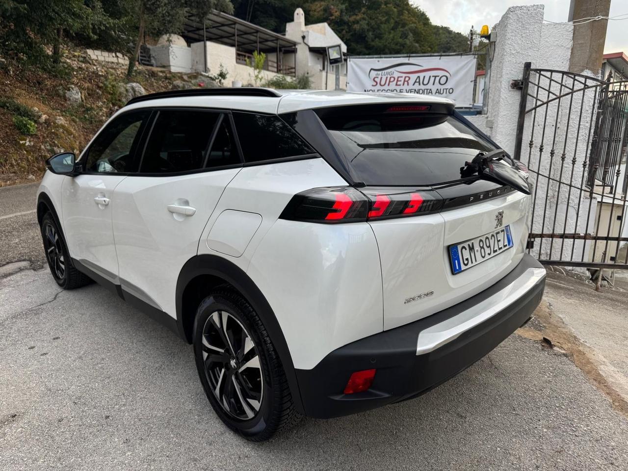 Peugeot 2008 BlueHDi 110 S&S Allure Pack