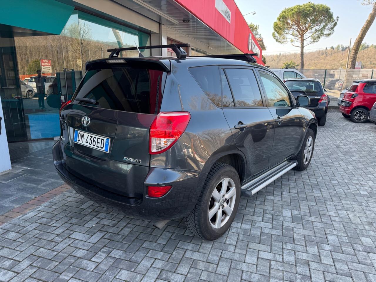 Toyota RAV 4 RAV4 2.2 D-4D 4x4