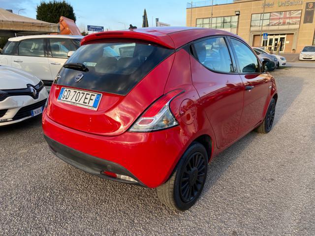 LANCIA Ypsilon 1.2 69 CV 5 porte GPL Ecochic Silver