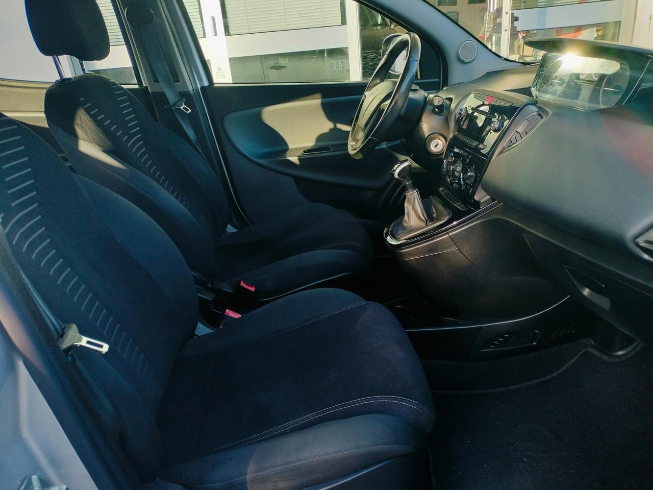 Lancia Ypsilon 1.3 MJT 16V 95 CV 5 porte S&S Platinum