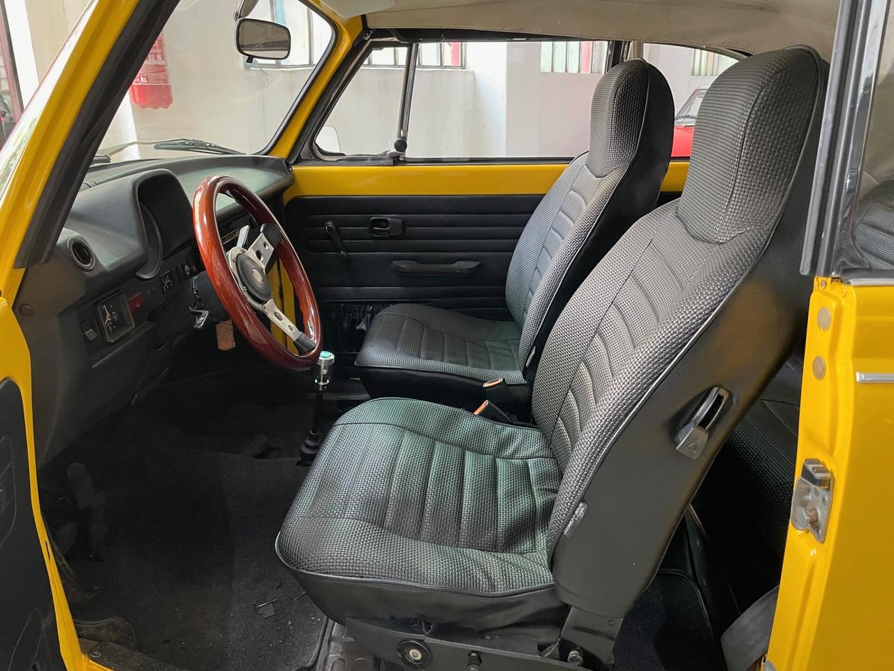 Volkswagen Maggiolone Cabrio Karmann 1.3