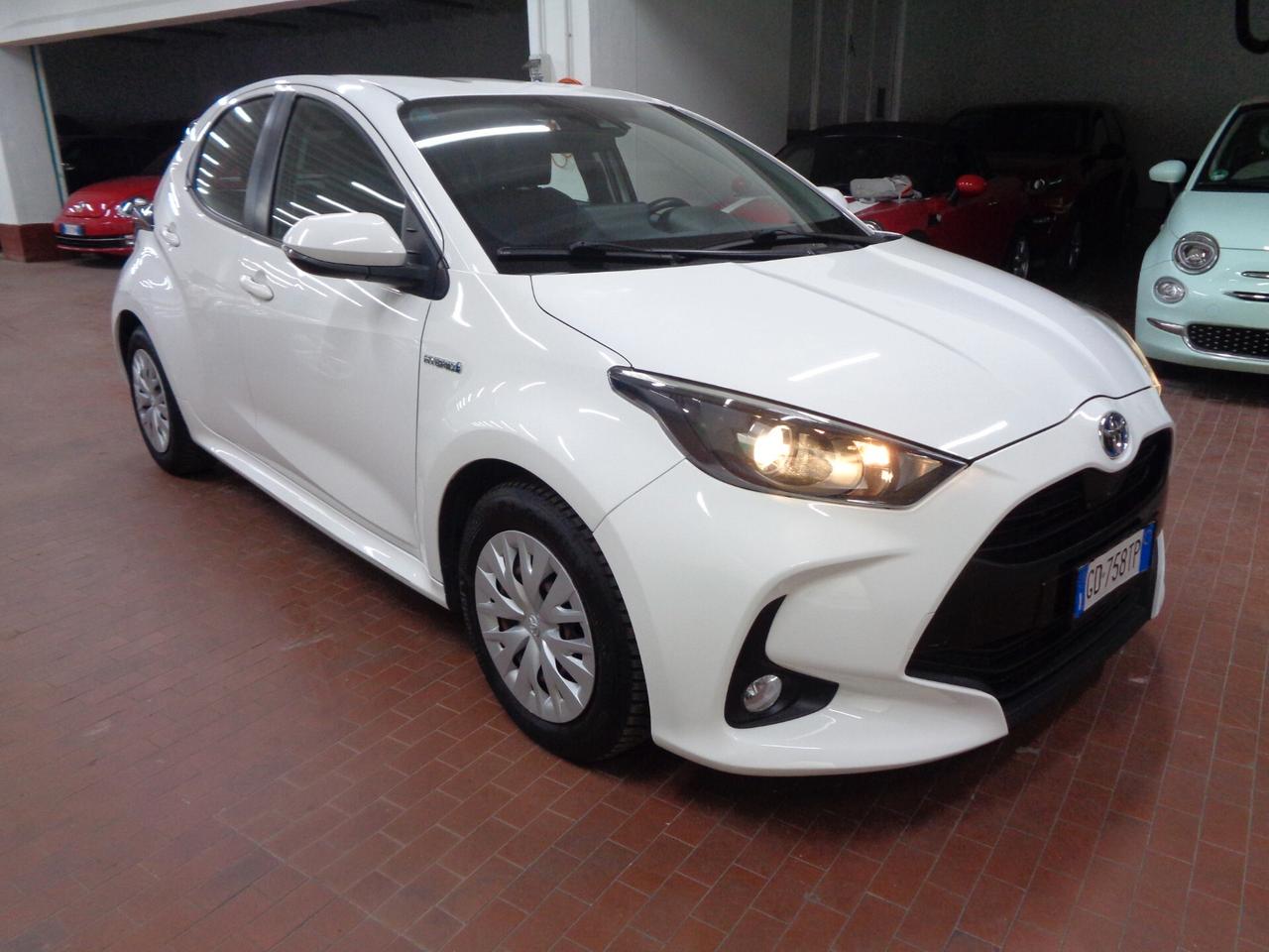 Toyota Yaris 1.5 Hybrid 5 porte Business NEO PATENTATI