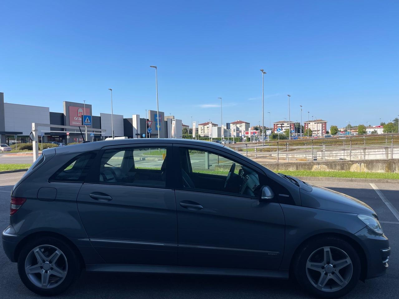Mercedes-benz B 180 B 180 BlueEFFICIENCY Chrome