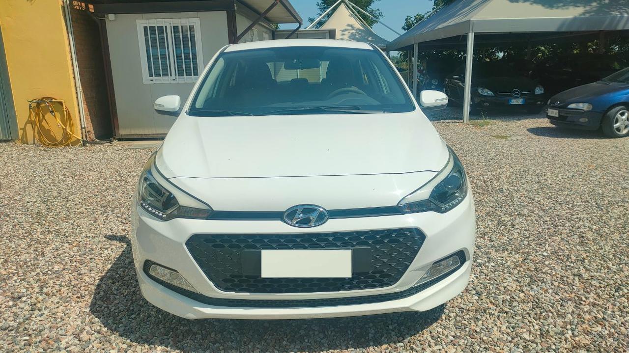 Hyundai i20 5 Porte 1.1 crdi Comfort 75cv