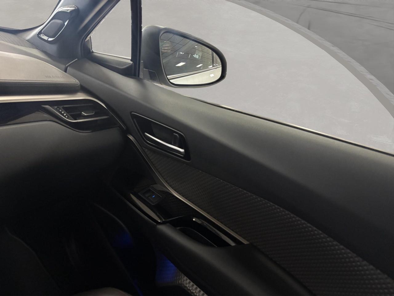 Toyota C-HR 2.0h Lounge e-cvt