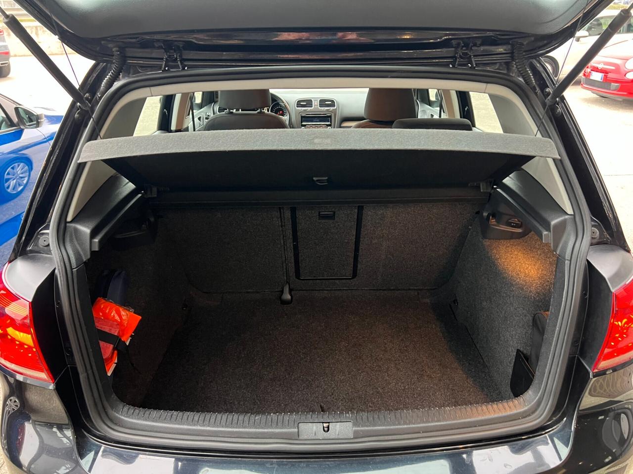 VW GOLF 1.6 TDI HIGHLINE/LED+PELLE/UNIPROP