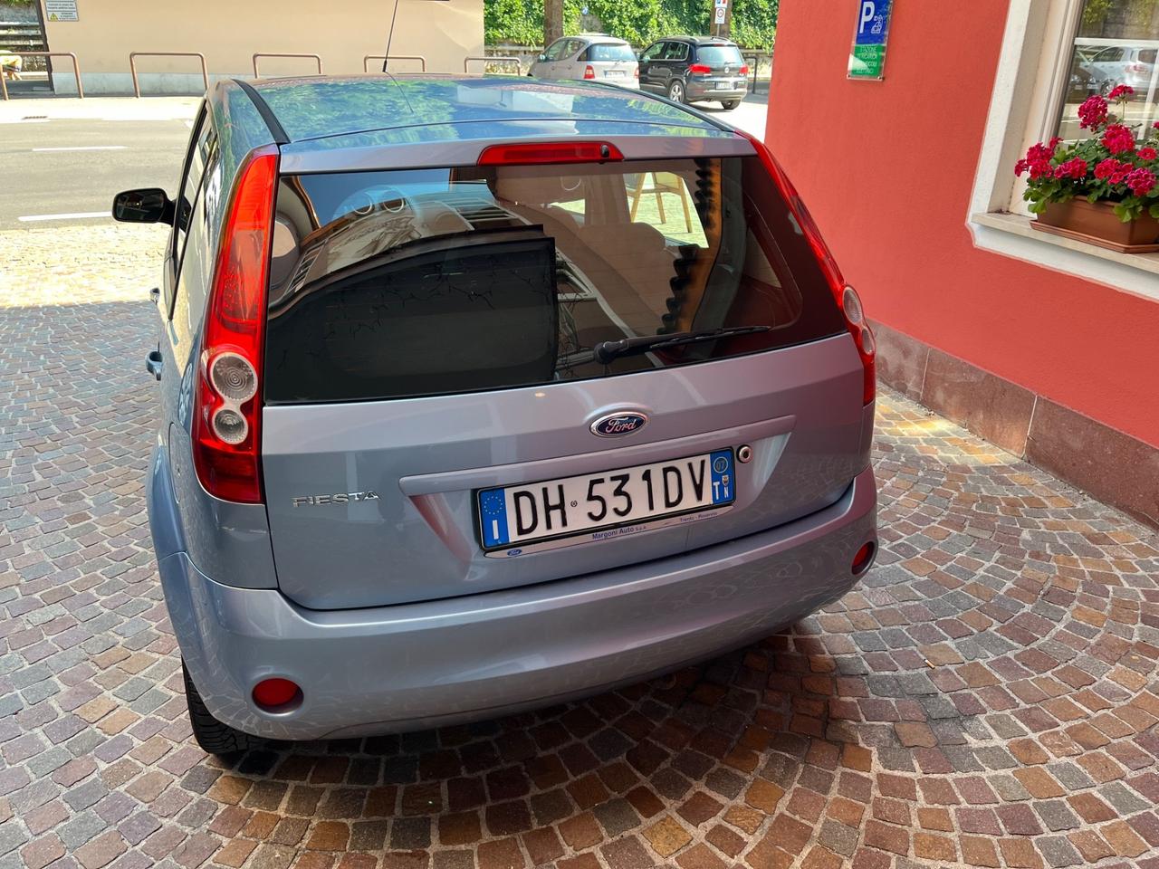Ford Fiesta 1.2 16V 5porte - NEOPATENTATI
