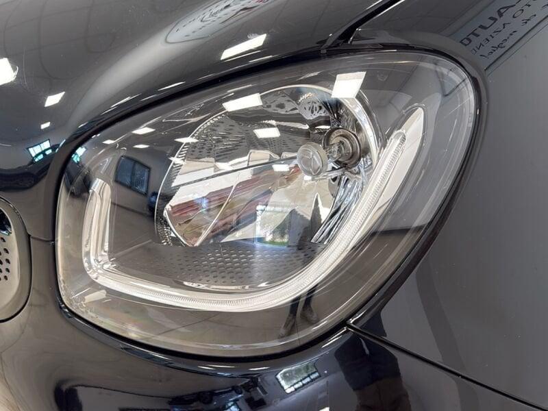 smart fortwo fortwo 70 1.0 twinamic Youngster