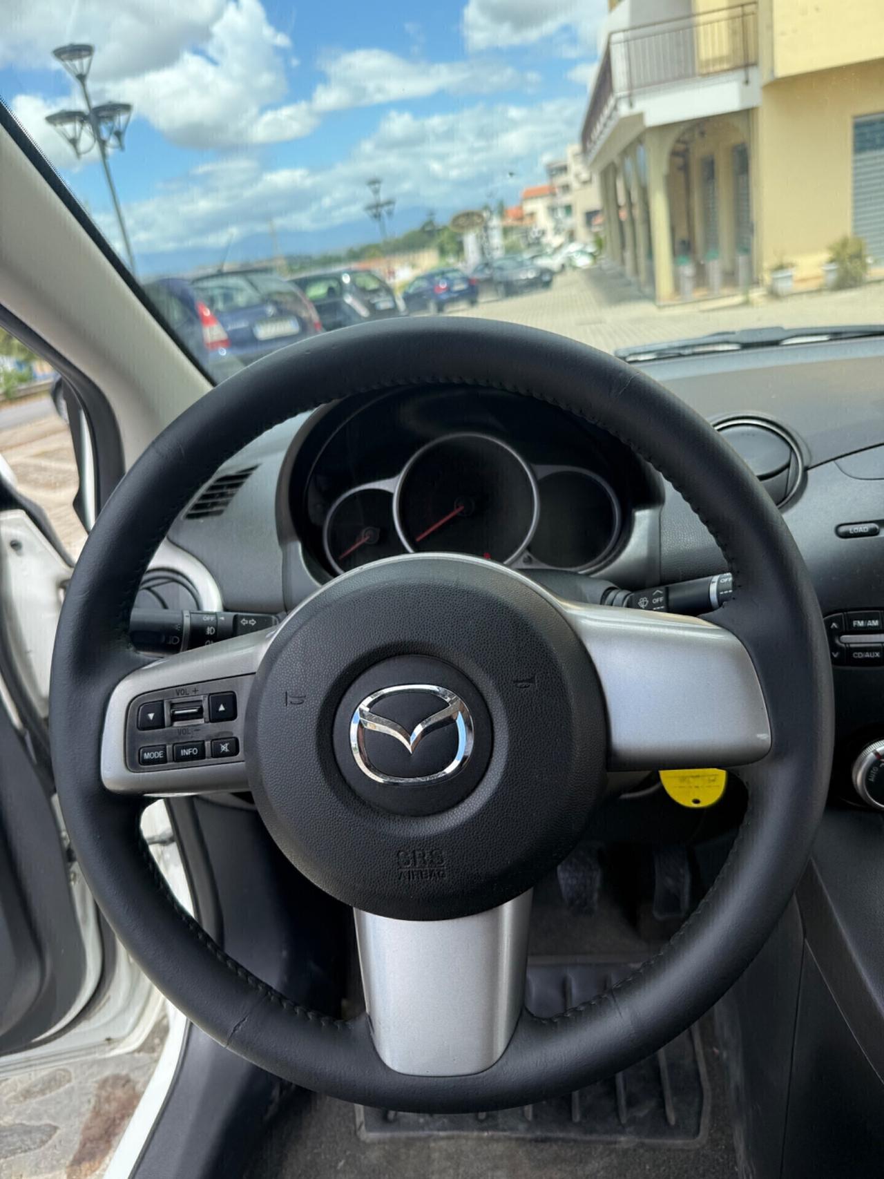 Mazda2 1.3 16V 86CV neopatentato