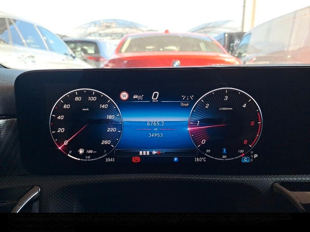 MERCEDES-BENZ A 180D NEW 115CV AUTOMATIC BUSINESS EXTRA ( FARI LED - CRUISE - PELLE - NAVI PREMIUM - MIRROR - PARK ASSIST - TELECAMERA POST. - CERCHI 17 )