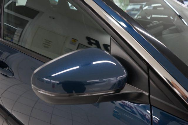 PEUGEOT 3008 BlueHDi 130 S&S EAT8 Active Business