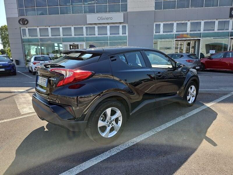 Toyota C-HR 1.8 Hybrid E-CVT Active