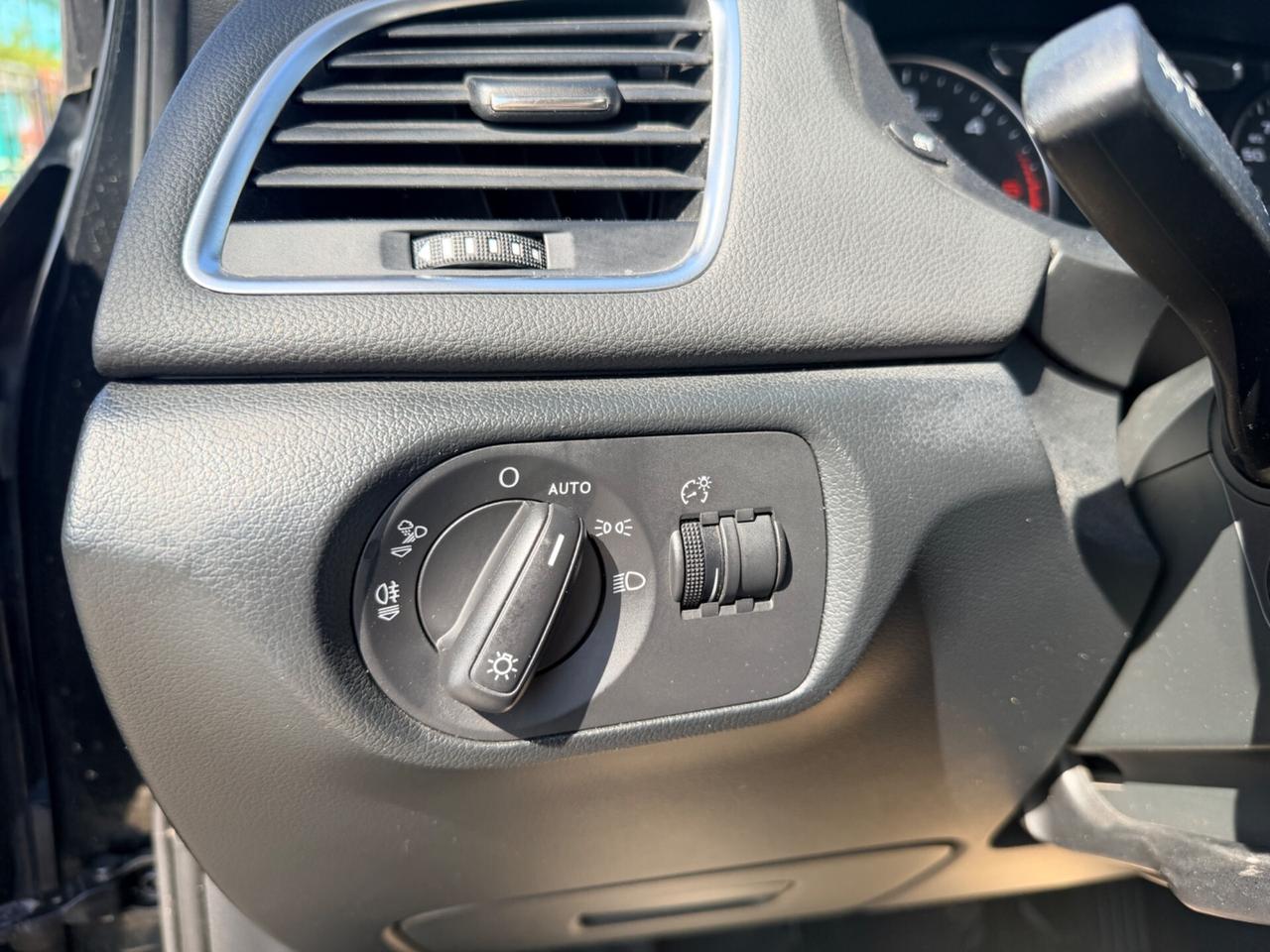 Audi Q3 2.0 TDI 120 CV Design