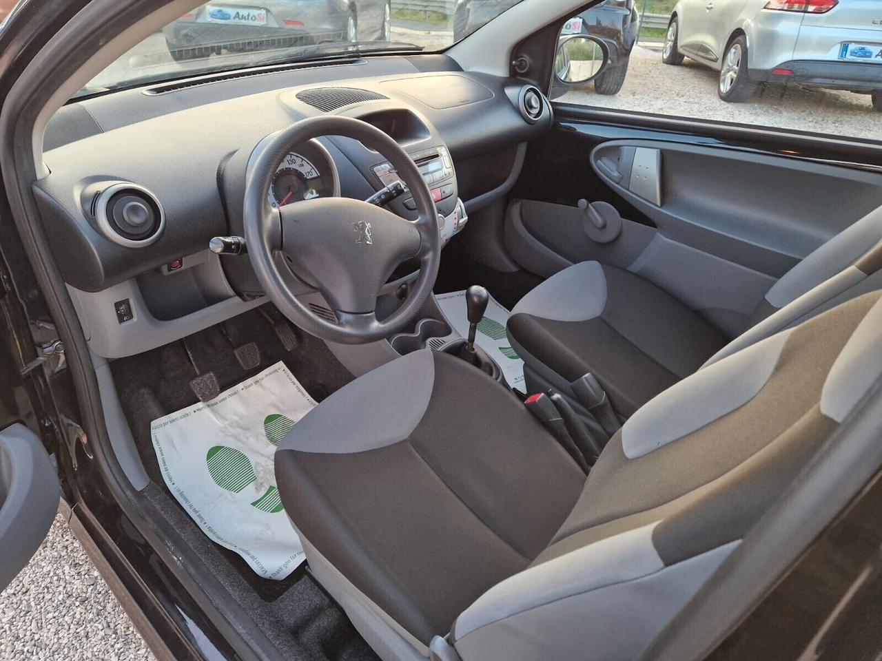Peugeot 107 1.0 68CV 5p. Allure