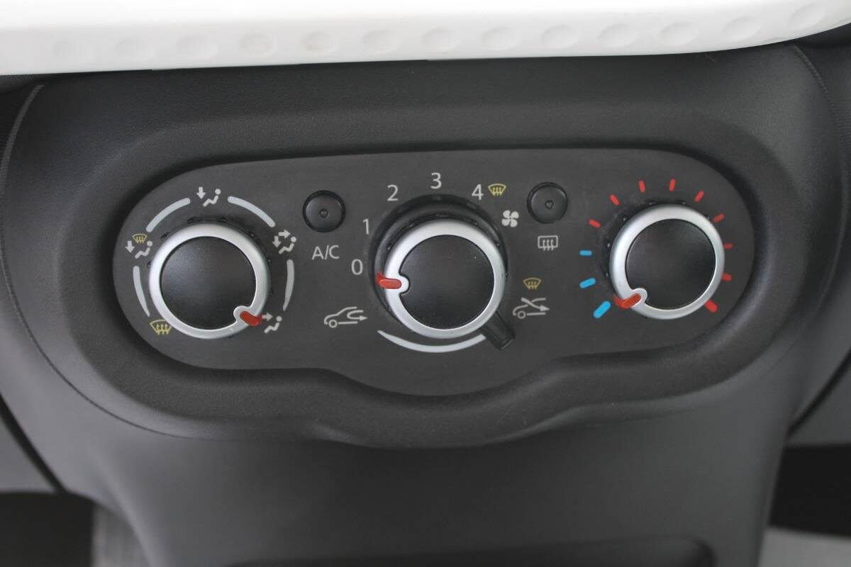 Renault Twingo 1.0 sce Life 65cv ADATTA PER NEOPATENTATI