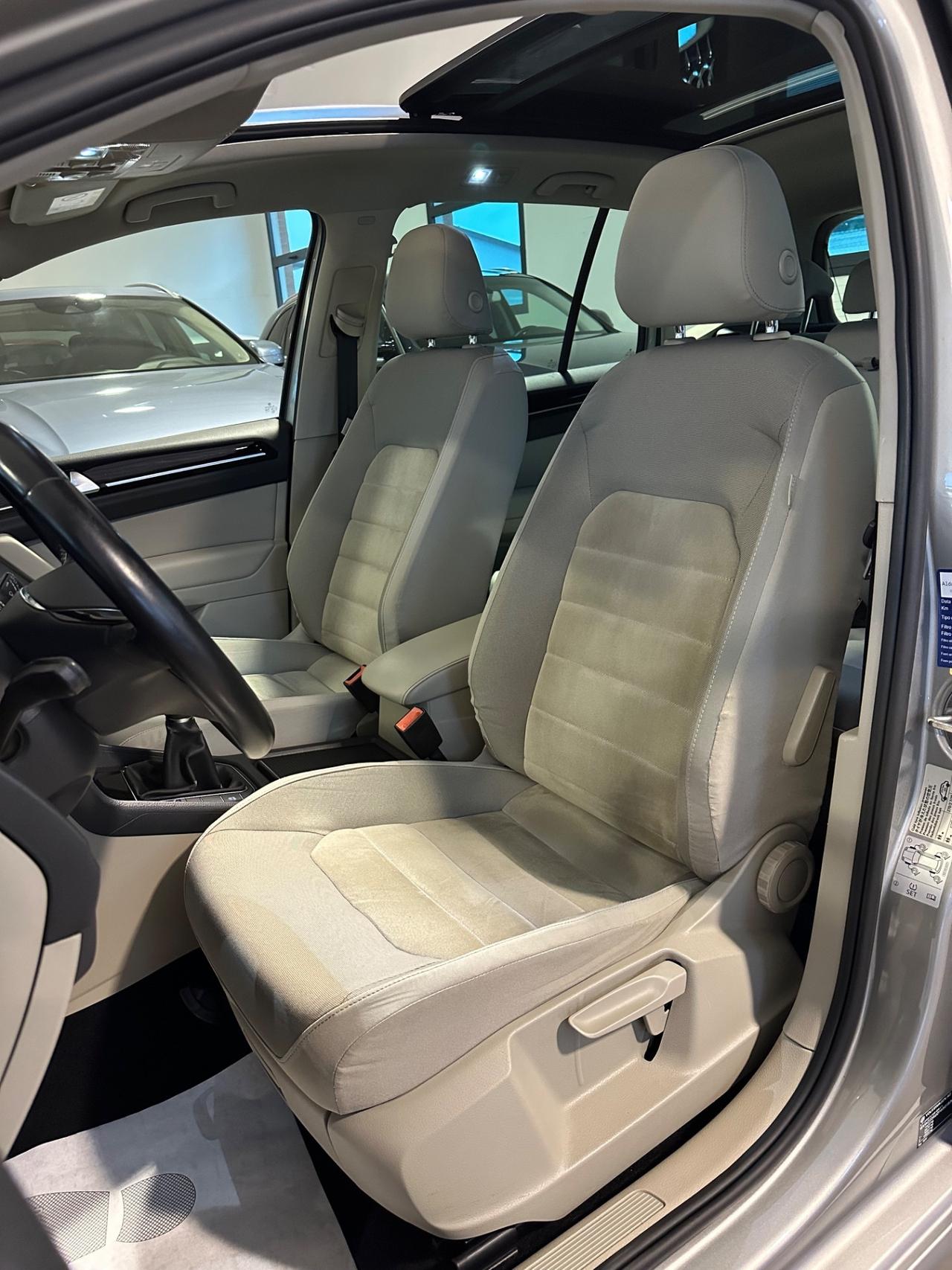 Volkswagen Golf Sportsvan 1.6 TDI 110CV Highline BlueMotion Technology