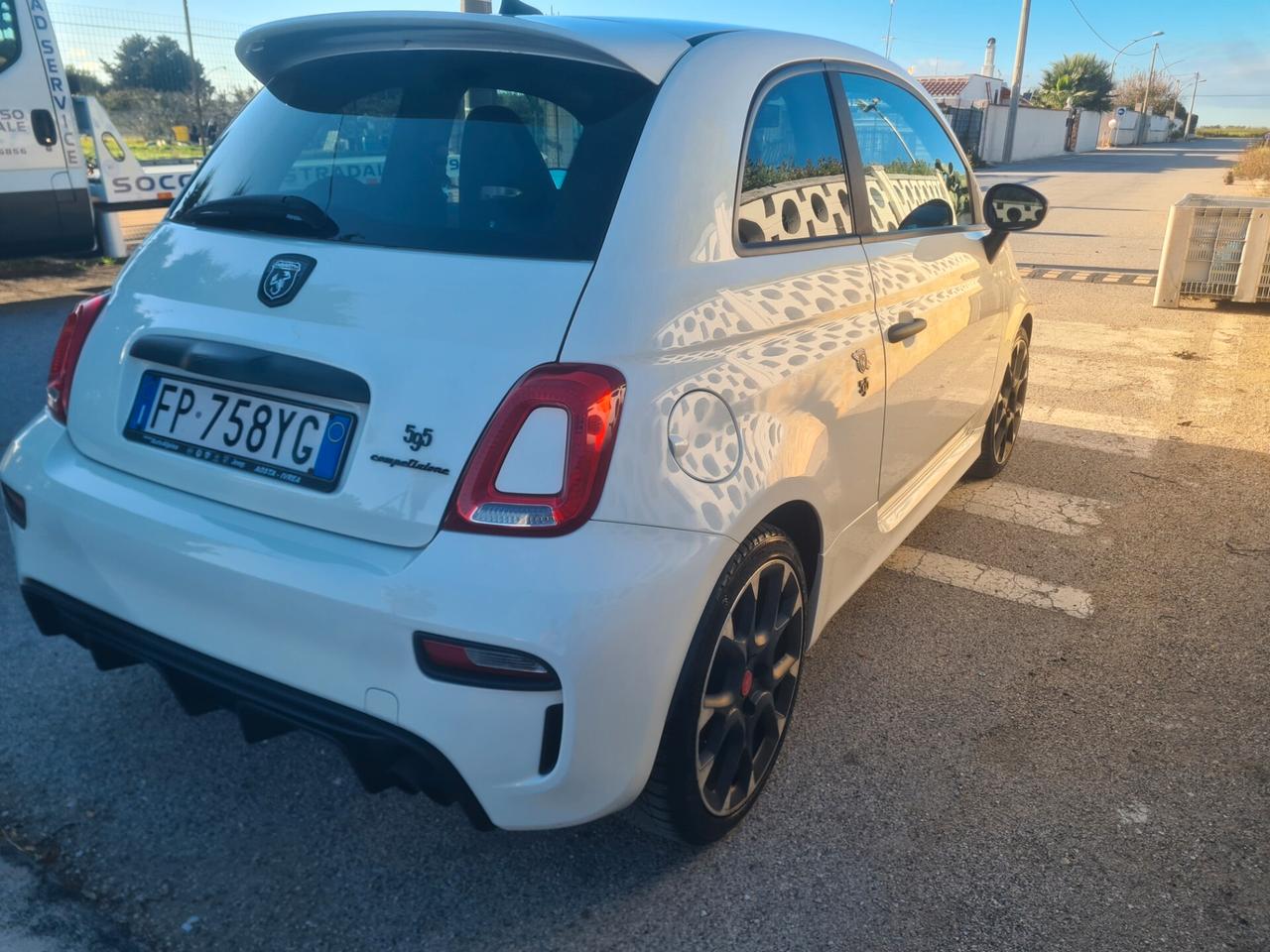 Abarth 595 1.4 Turbo T-Jet 180 CV Competizione