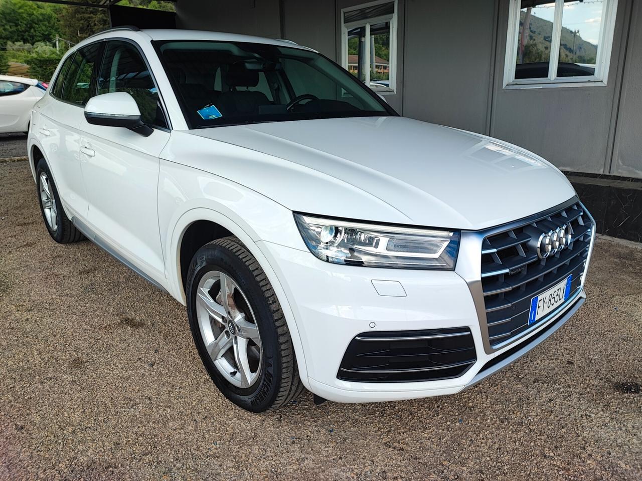 Audi Q5 40 TDI quattro S tronic Business Sport