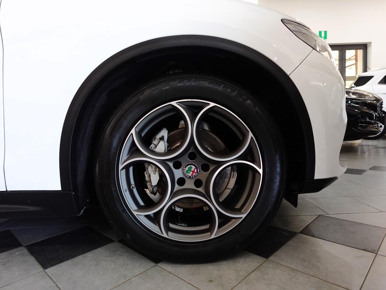 Alfa Romeo Stelvio 2.2 MJT 160 CV AT8 RW SPORT TECH