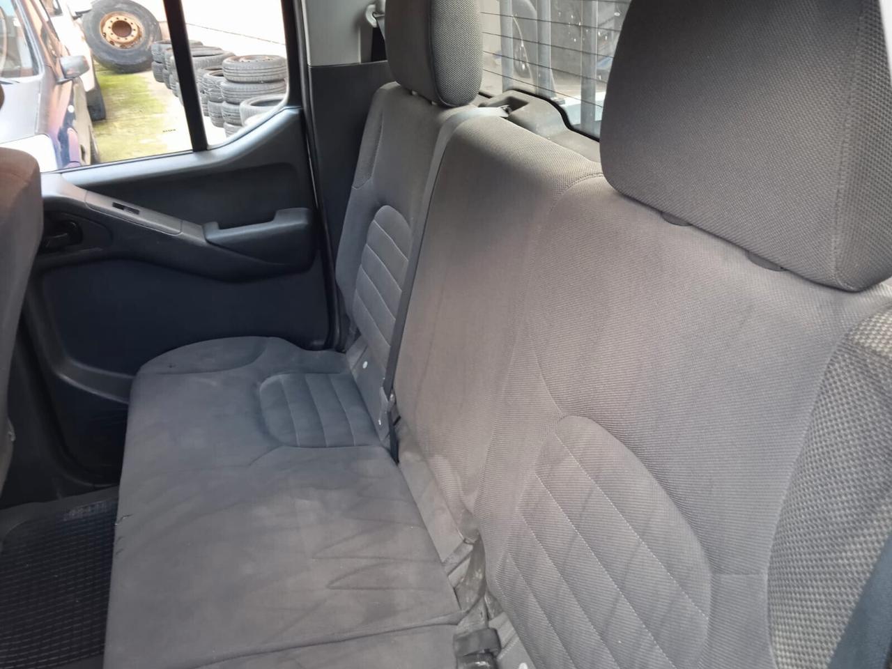 NISSAN NAVARA 4x4 2.5 dCi 171cv Double Cab 4p