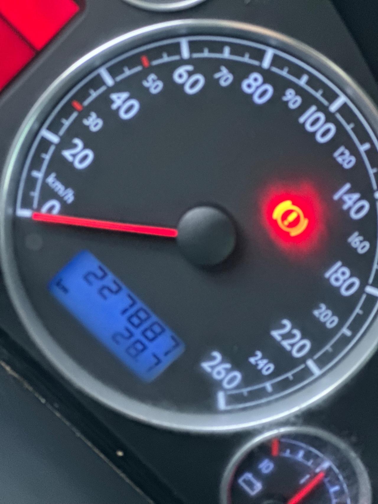 WW SHARAN 2.0 TDI 2006 - 7 POSTI