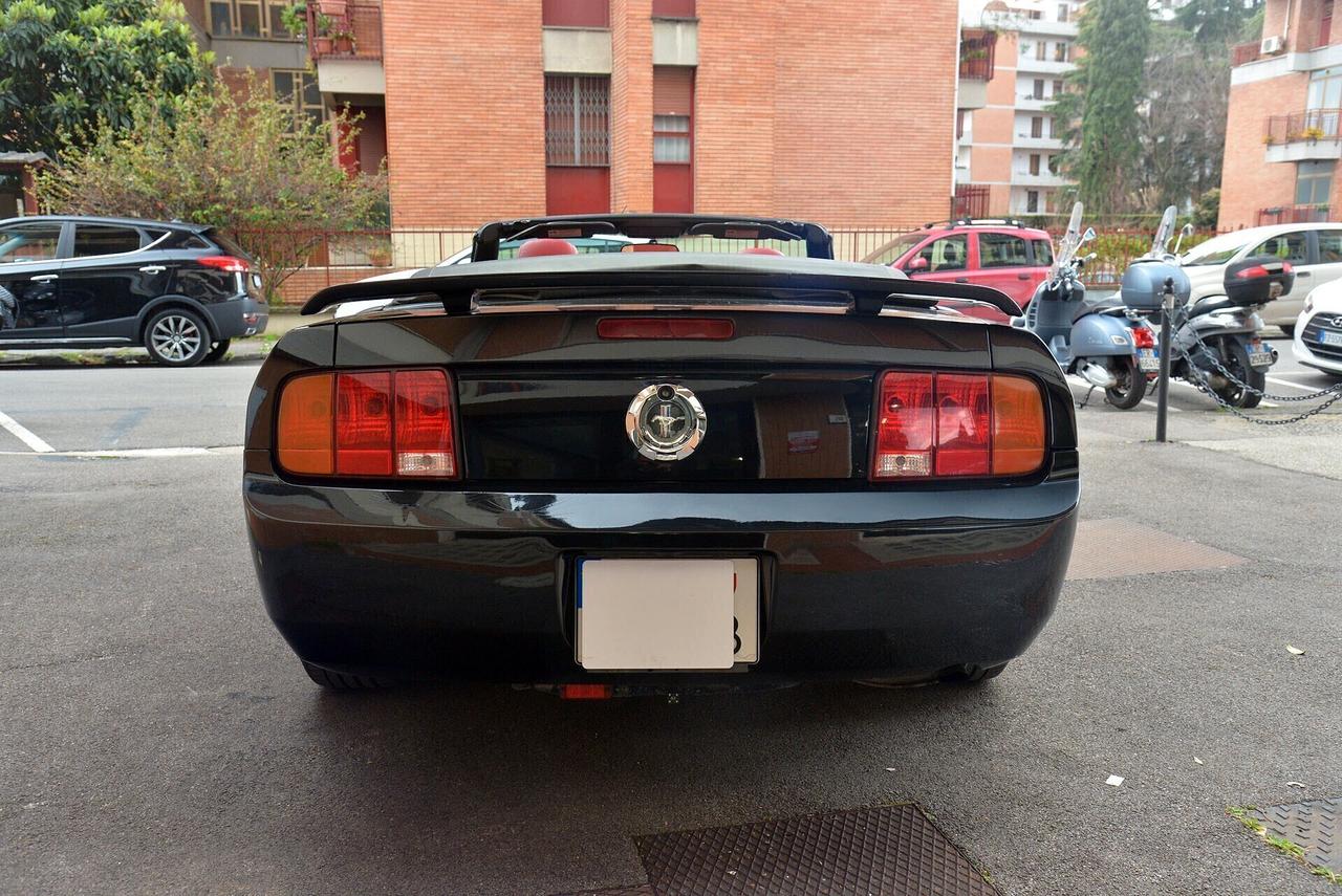 Ford Mustang 4.0 V6 cabrio a Firenze