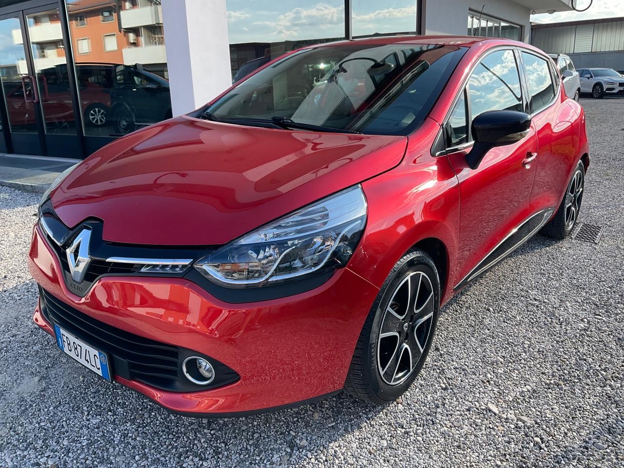 Renault Clio 1.2 75 CV 5 porte Duel