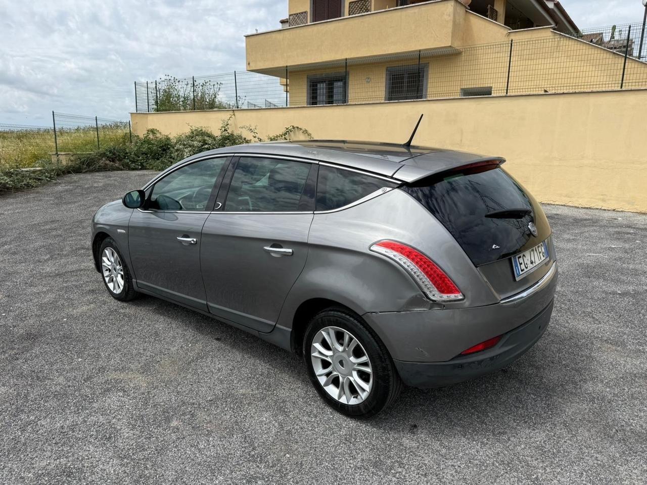 Lancia Delta 1.6 MJT DPF Business