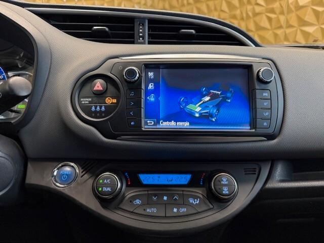 Toyota Yaris 1.5 Hybrid 5 porte Cool