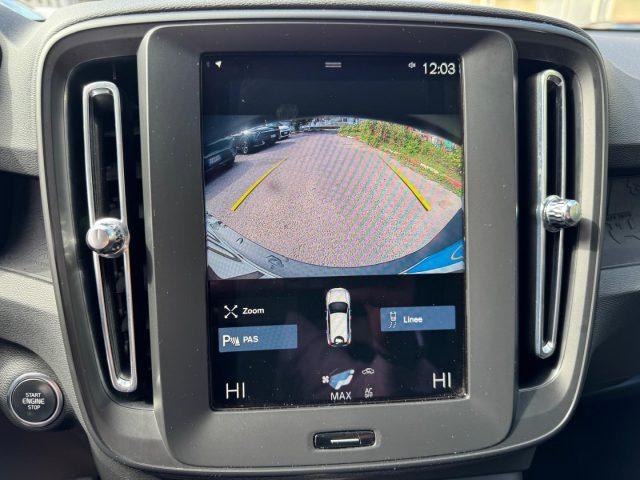 VOLVO XC40 T2 Geartronic Momentum Core