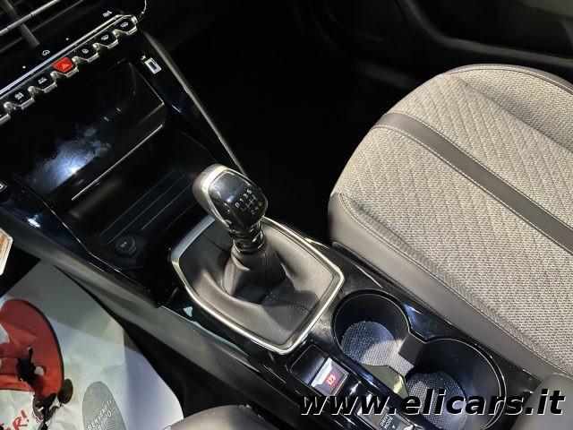PEUGEOT 2008 Puretech S&S Allure