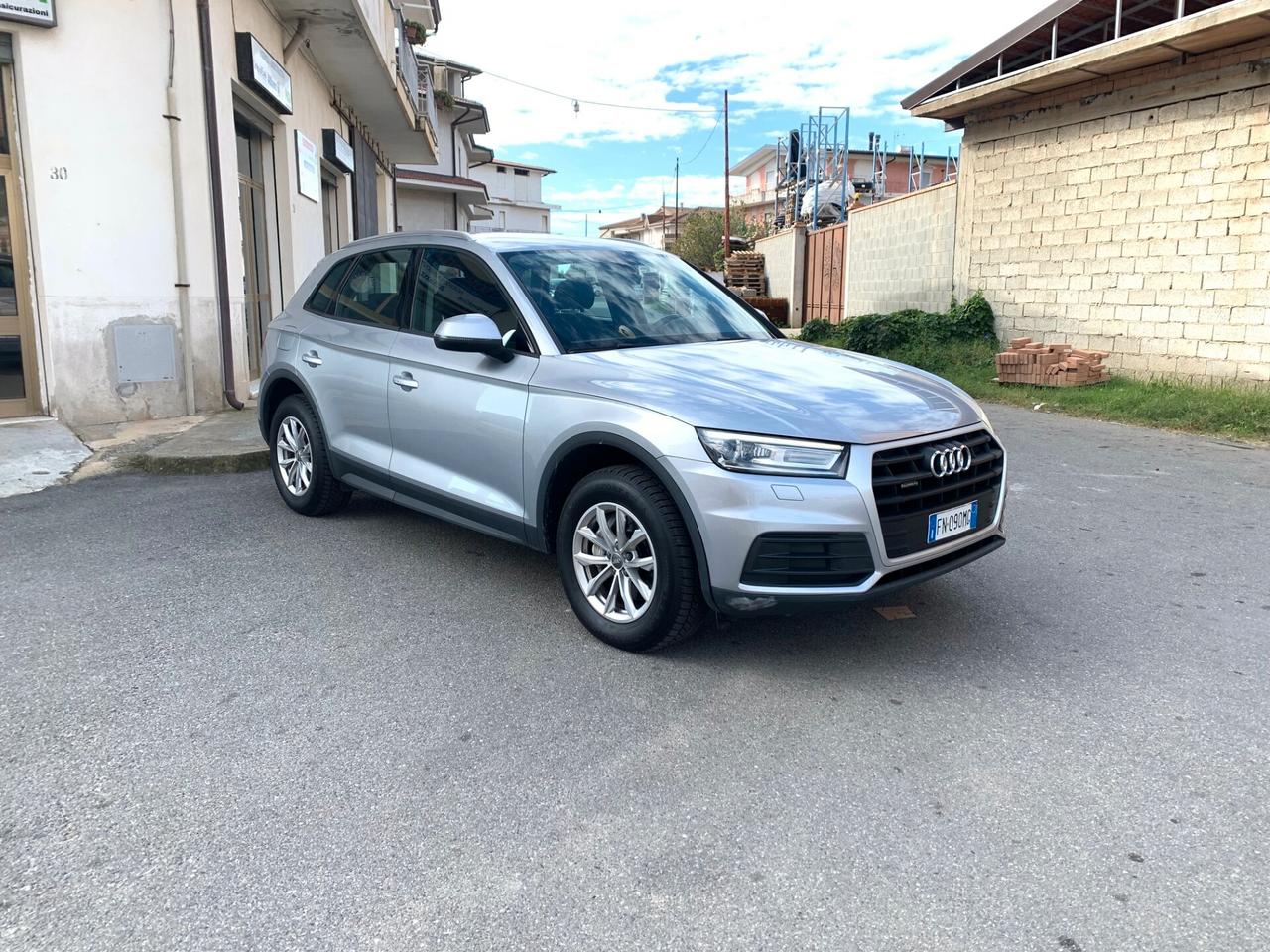 Audi Q5 2.0 TDI quattro S tronic Business Sport