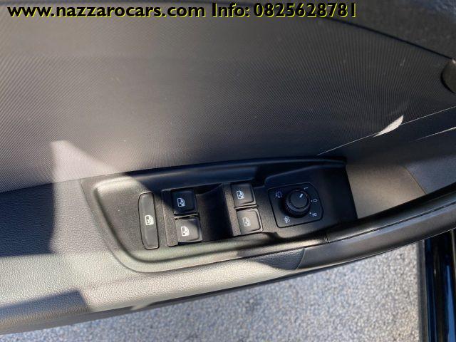 AUDI A1 SPB 25 TFSI Business NAVIG/PDC/CARPLAY
