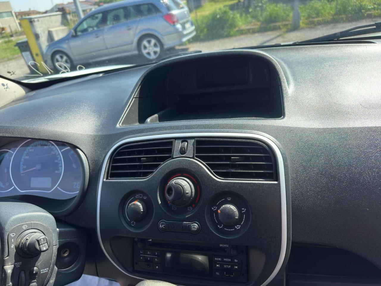 Renault Kangoo Z.E. 44 KW N1 PORTAPACCHI-CRUISE-BATTERIE DI PROPRETA'-