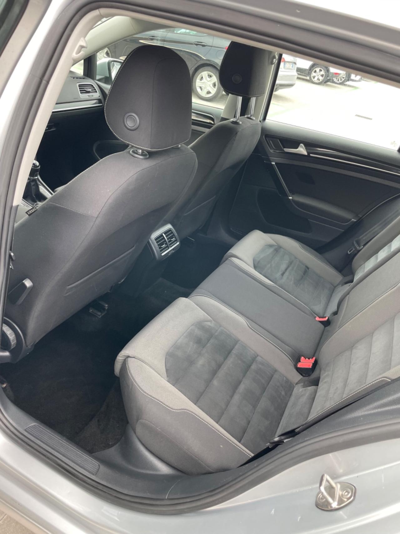 Volkswagen Golf 1.6 TDI 5p. Highline BlueMotion Technology