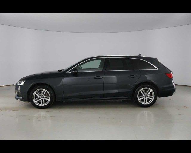 AUDI A4 Avant 40 TDI S tronic Business Advanced