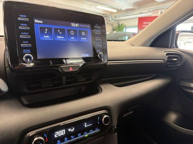 Toyota Yaris Hybrid Trend MY22