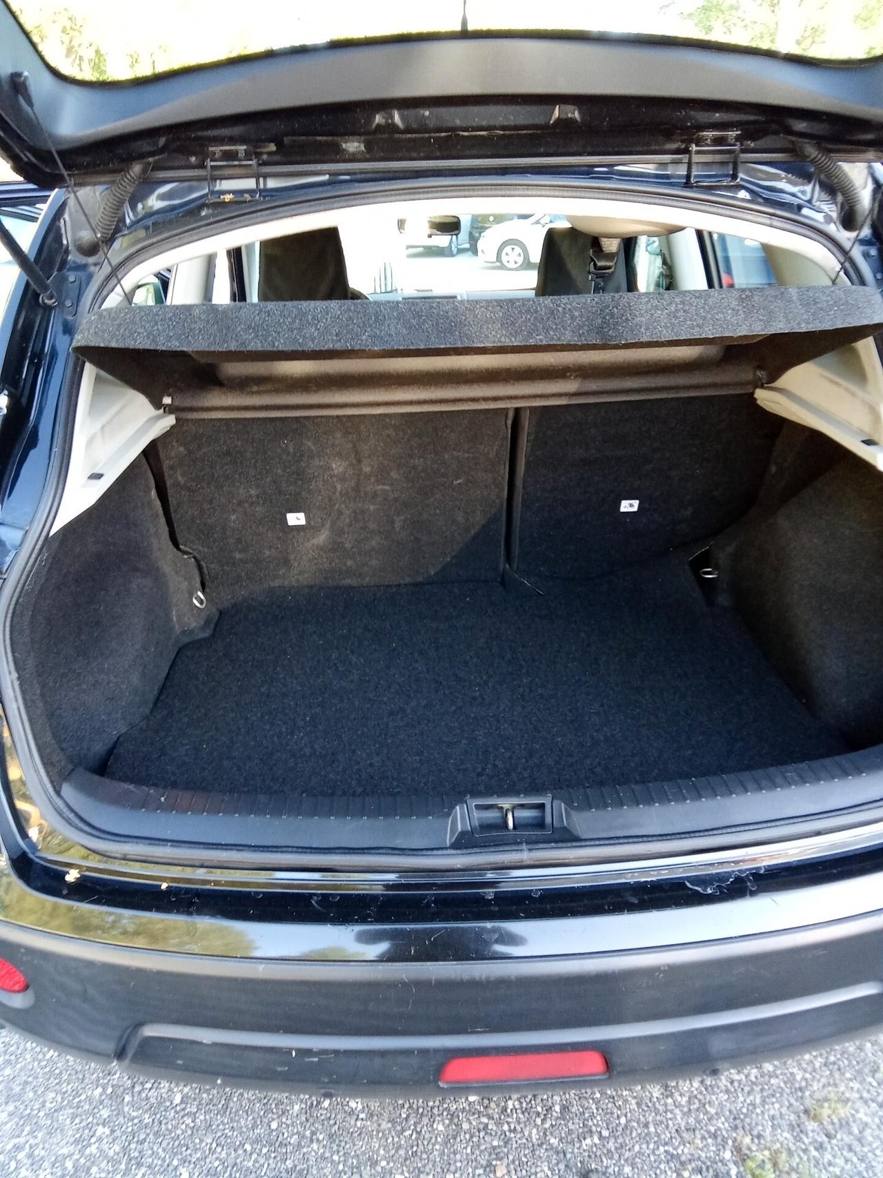 Nissan Qashqai 1.5 dCi DPF 011