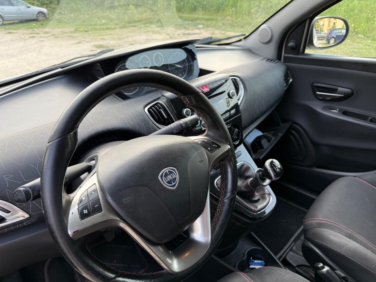 Lancia Ypsilon 1.2 69 CV 5 porte PERMUTE