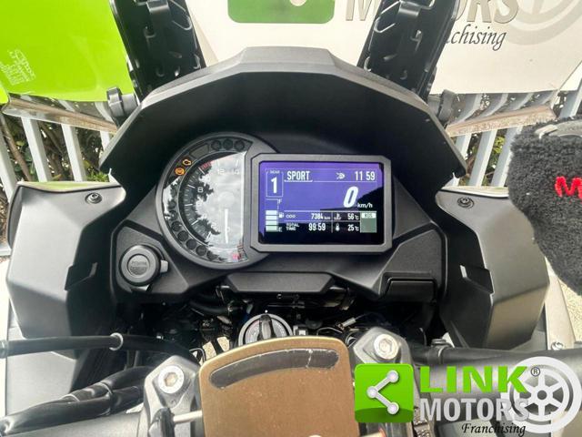 KAWASAKI Versys 1100 S .