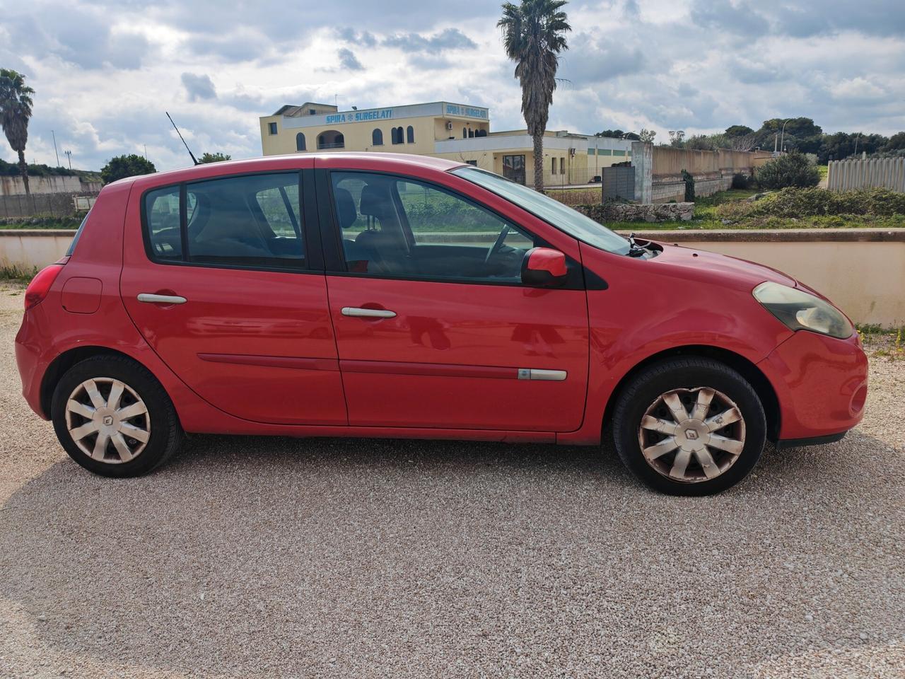 Renault Clio 1.2 16V 5 porte GPL Dynamique