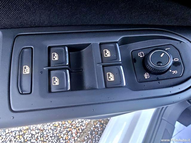 VOLKSWAGEN Golf 1.5 TGI DSG Life