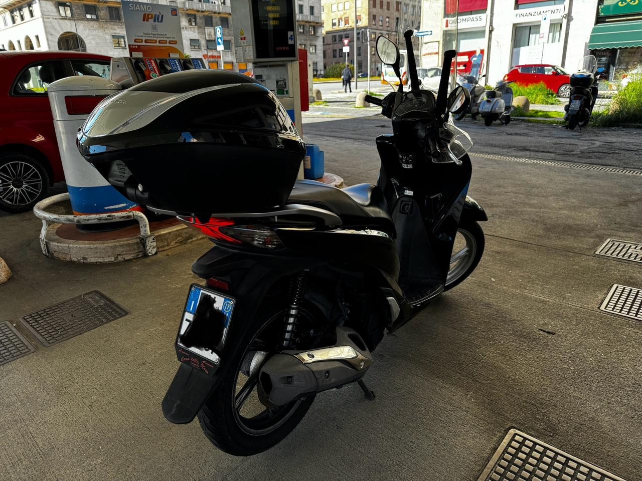 HONDA SH150 FULL OPTIONAL PERFETTO