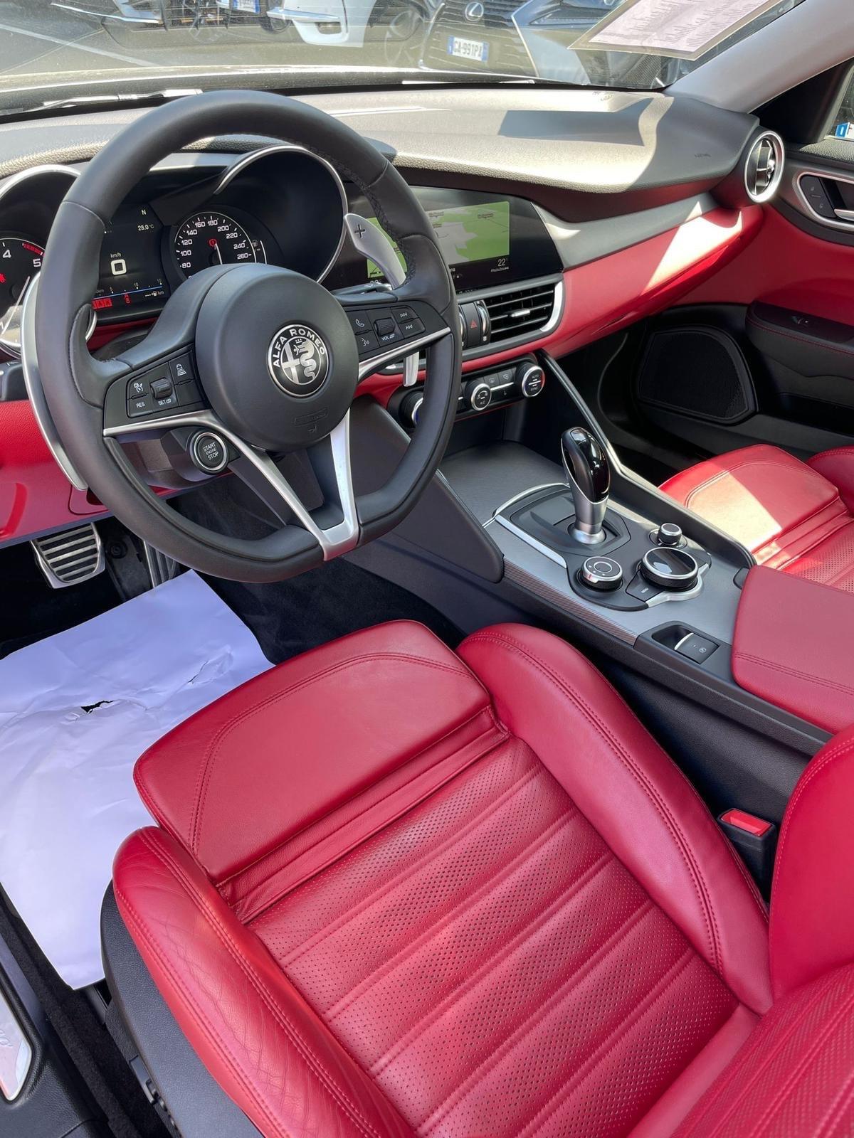 Alfa Romeo Giulia 2.2 Turbodiesel 210 CV AT8 AWD Q4 Veloce Ti