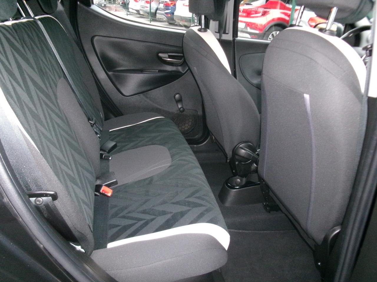 Lancia Ypsilon 1.2 PLATINUM 69CV +600.00 GPL NUOVO