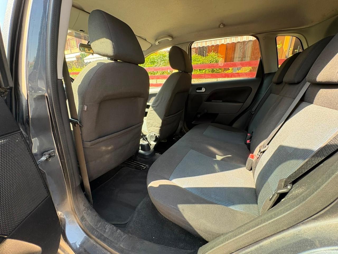 Ford Fiesta 1.4 TDCi 5p. Ghia