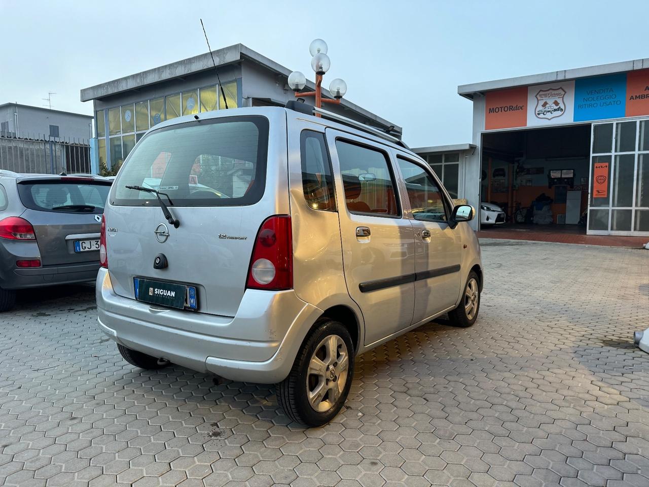 Opel Agila 1.2 16V Edition