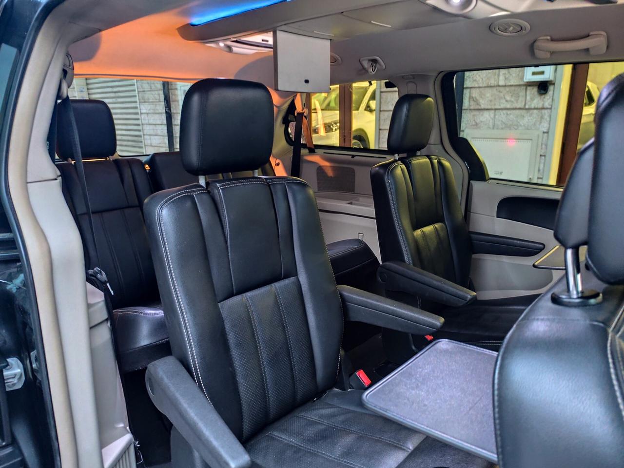 Lancia Voyager 2.8 CRDI 163CV 7 POSTI PERFETTA