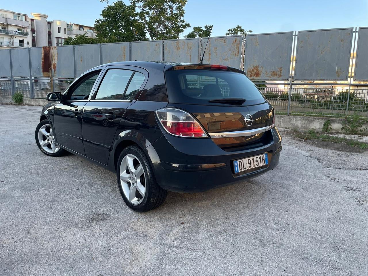 Opel Astra Restyling 1.7 CDTI 110CV ecoFLEX 5 porte Enjoy Full